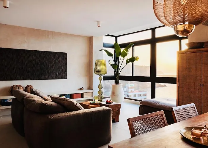 I Boho Sun Oceanfront Lejlighed *