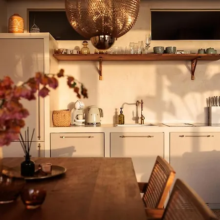 I Boho Sun Oceanfront Apartment *
